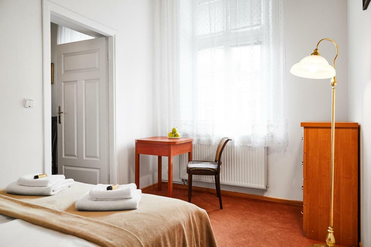Top Location Apartments Topolowa Street كراكوفيا المظهر الخارجي الصورة
