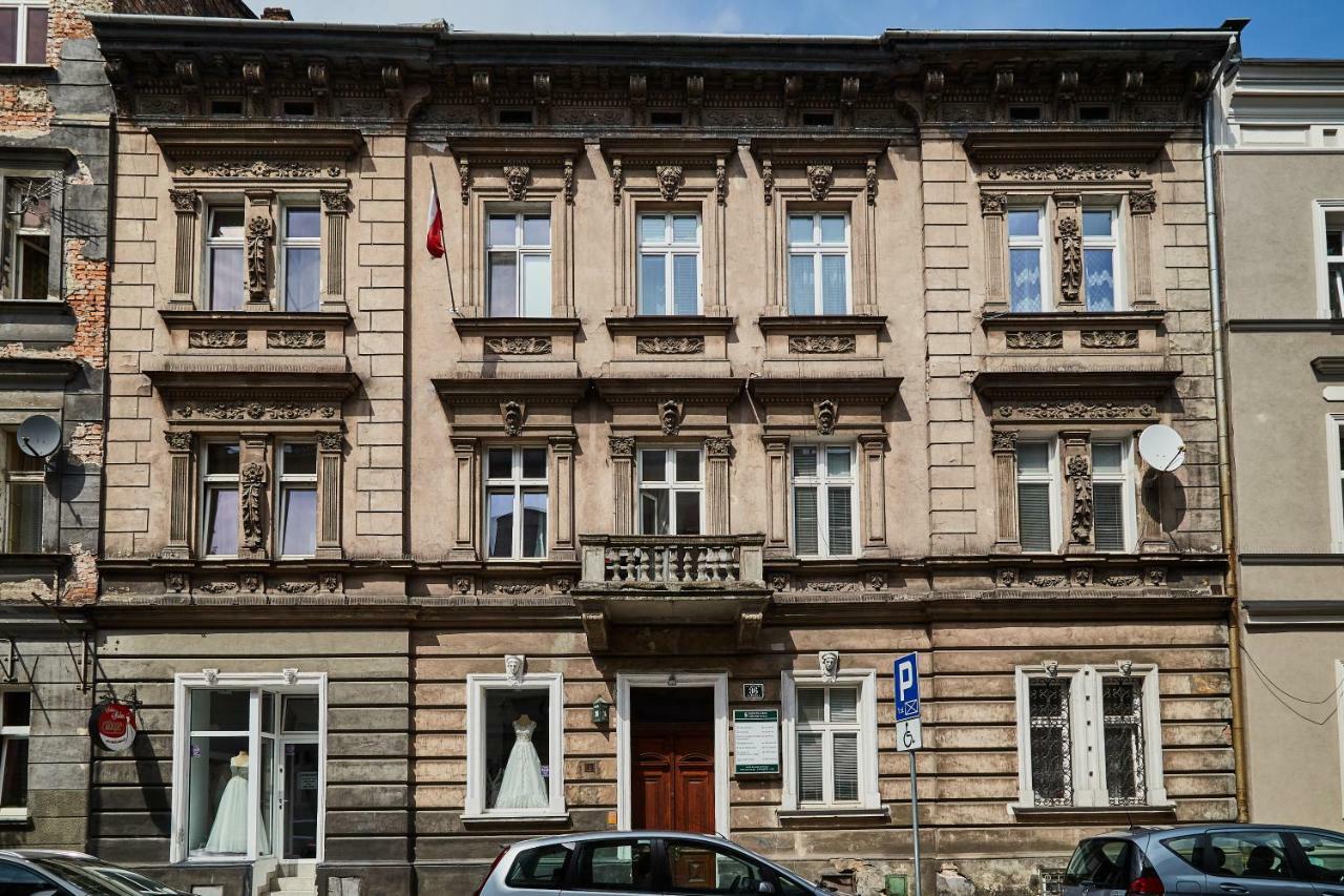 Top Location Apartments Topolowa Street كراكوفيا المظهر الخارجي الصورة